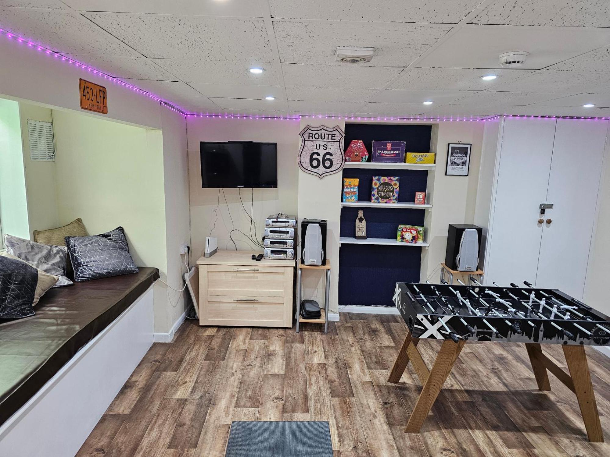 Ground Floor Apartment Up To 6 Guests With Games Chill Out Room Scarborough Dış mekan fotoğraf